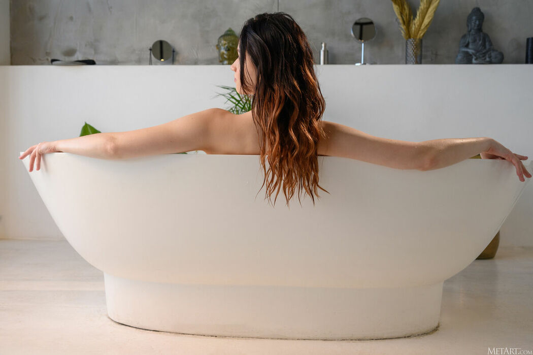 MetArt Scarlet Telles – Silken Skin Part02 (71P)