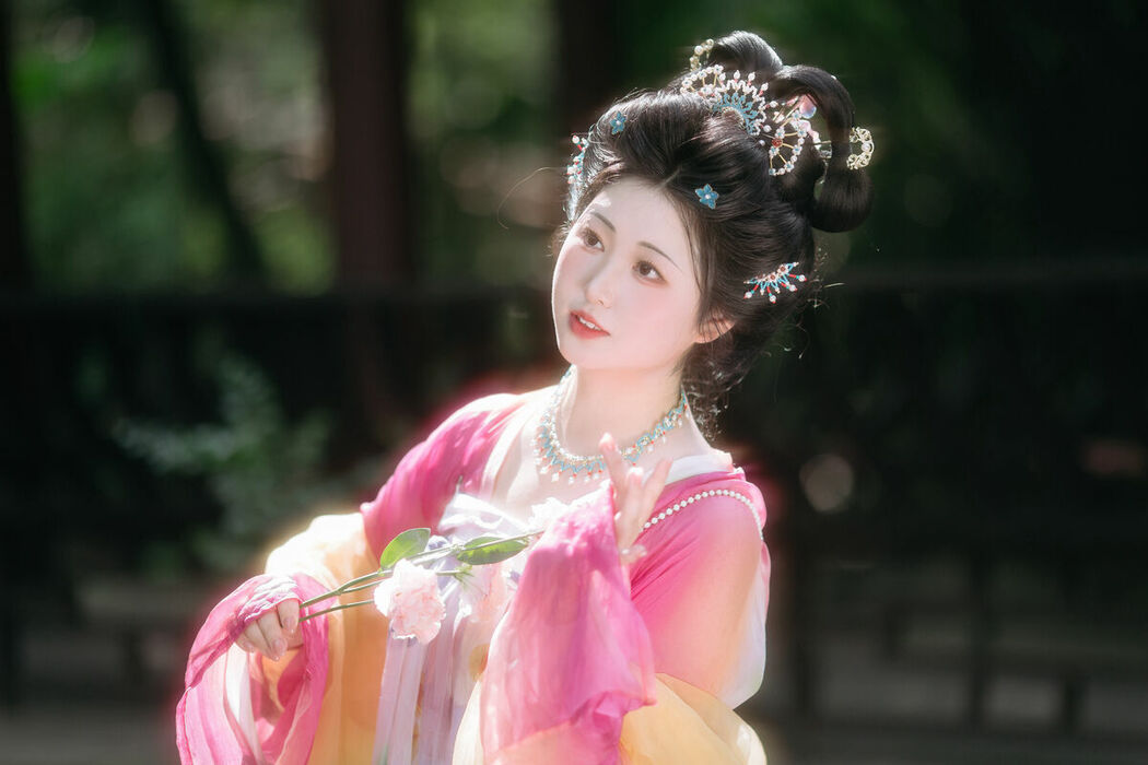 YiTuYu艺图语 Vol.8697 Zi Xiao Xun (21P)