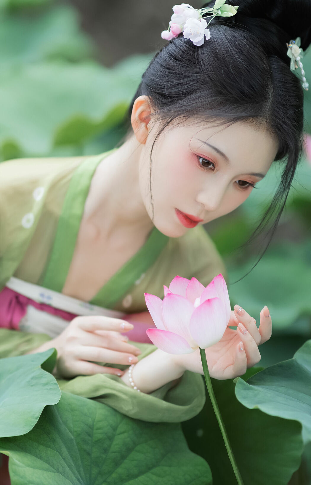 YiTuYu艺图语 Vol.8702 Xu Jin Huan (15P)