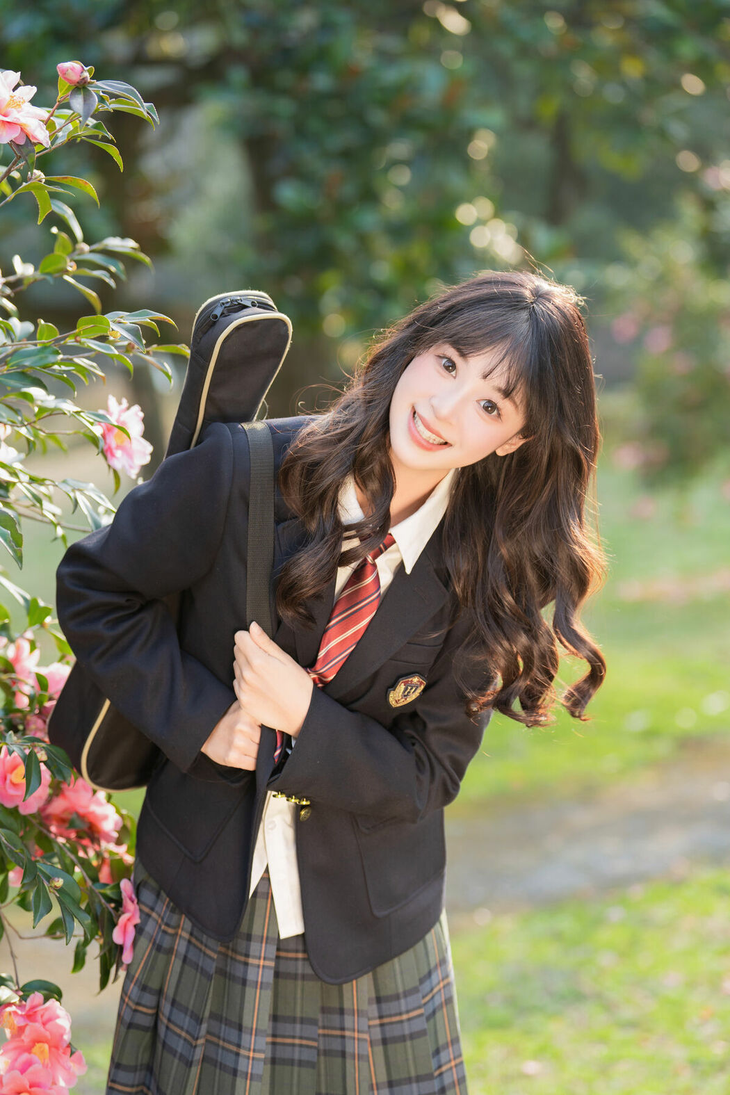 YiTuYu艺图语 Vol.8694 Xia Yu Xiao Nian (29P)