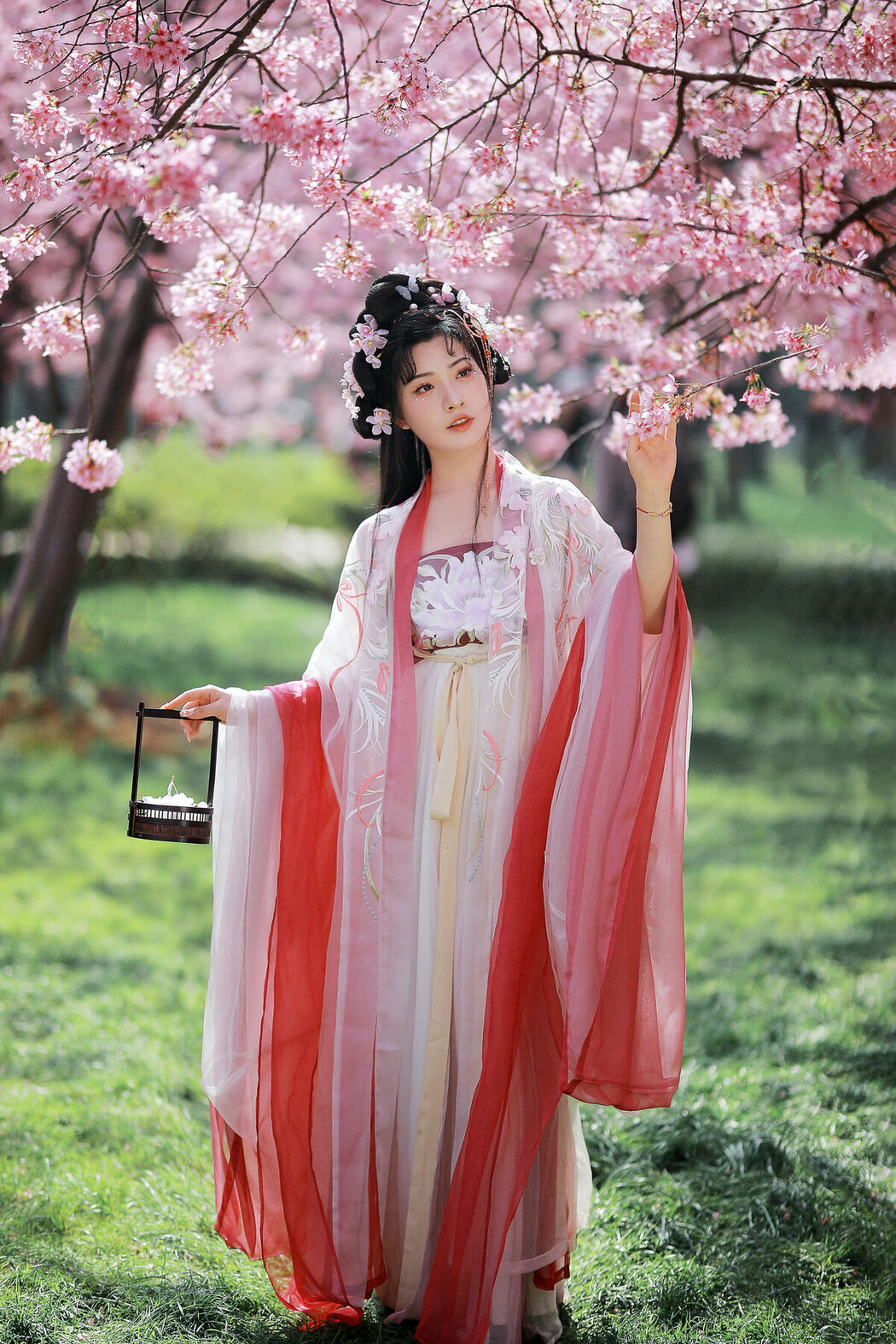 YiTuYu艺图语 Vol.8715 A Ming (16P)