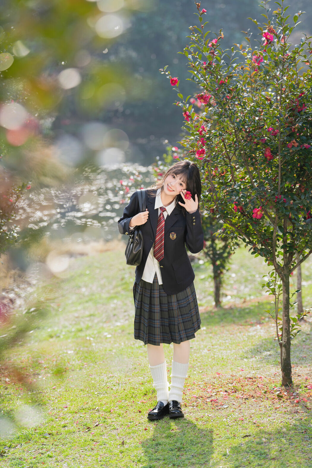 YiTuYu艺图语 Vol.8694 Xia Yu Xiao Nian (29P)