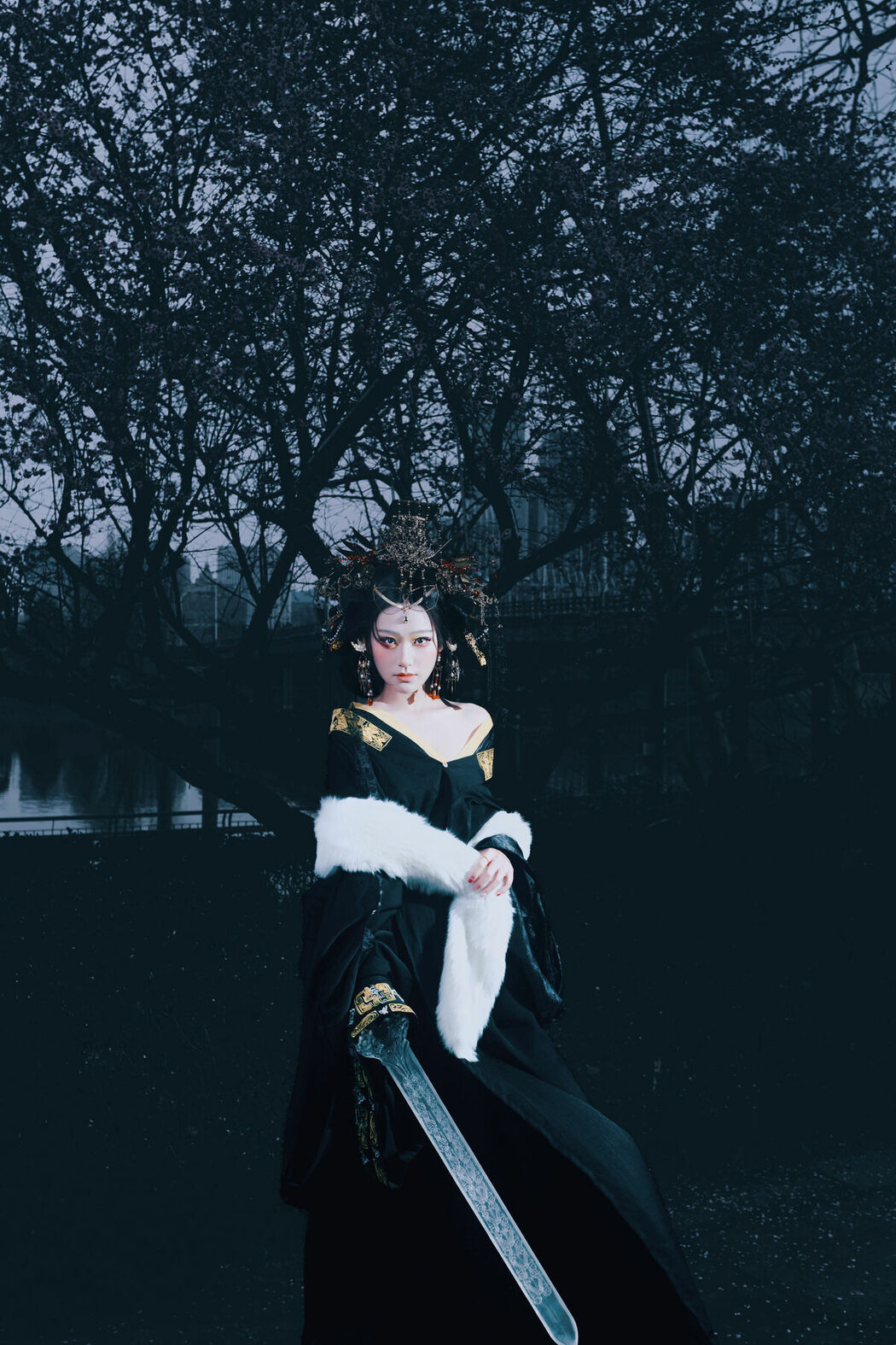 YiTuYu艺图语 Vol.8704 Xiao Hong (44P)