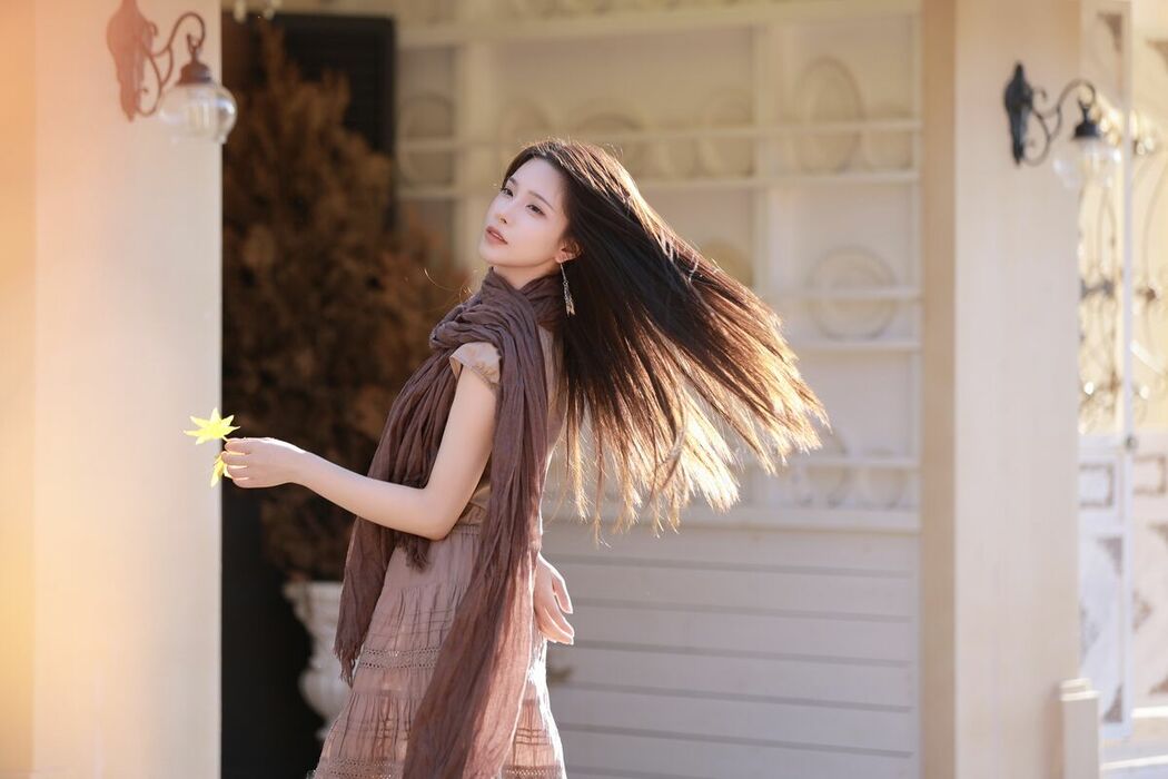 YiTuYu艺图语 Vol.8696 Liang Chen (21P)