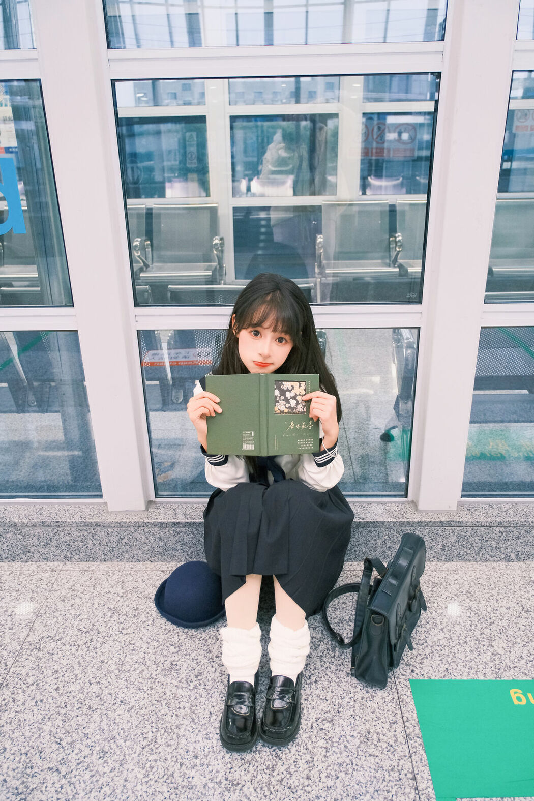 YiTuYu艺图语 Vol.8712 Xia Yu Xiao Nian (28P)