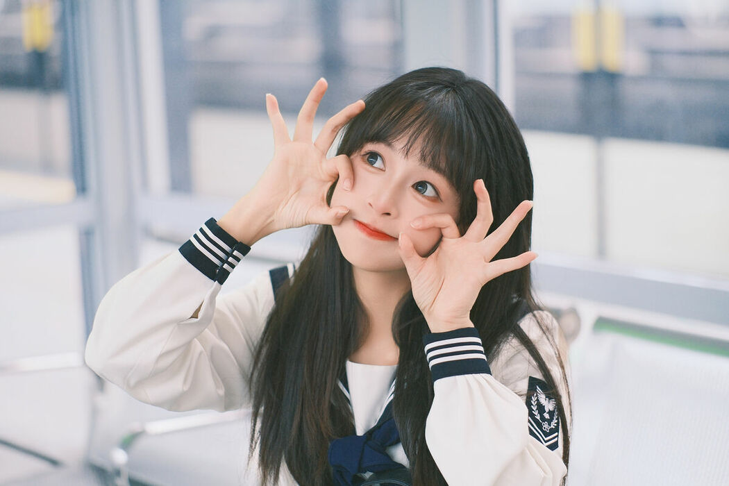 YiTuYu艺图语 Vol.8712 Xia Yu Xiao Nian (28P)