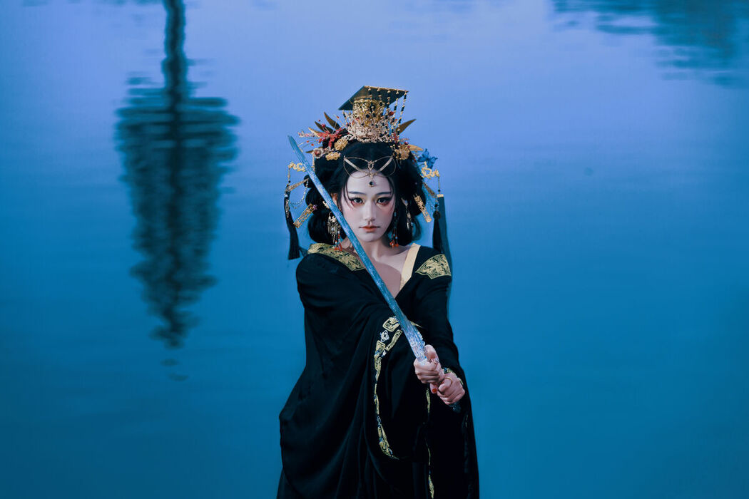 YiTuYu艺图语 Vol.8704 Xiao Hong (44P)