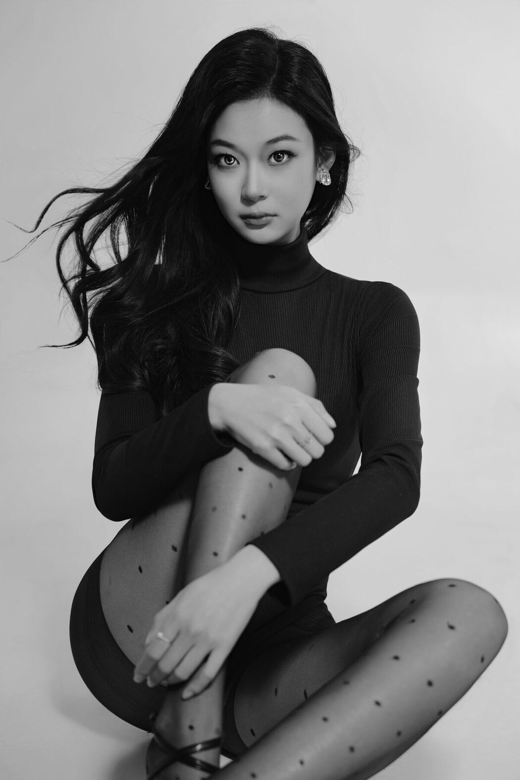 YiTuYu艺图语 Vol.8692 Tong Tong (17P)