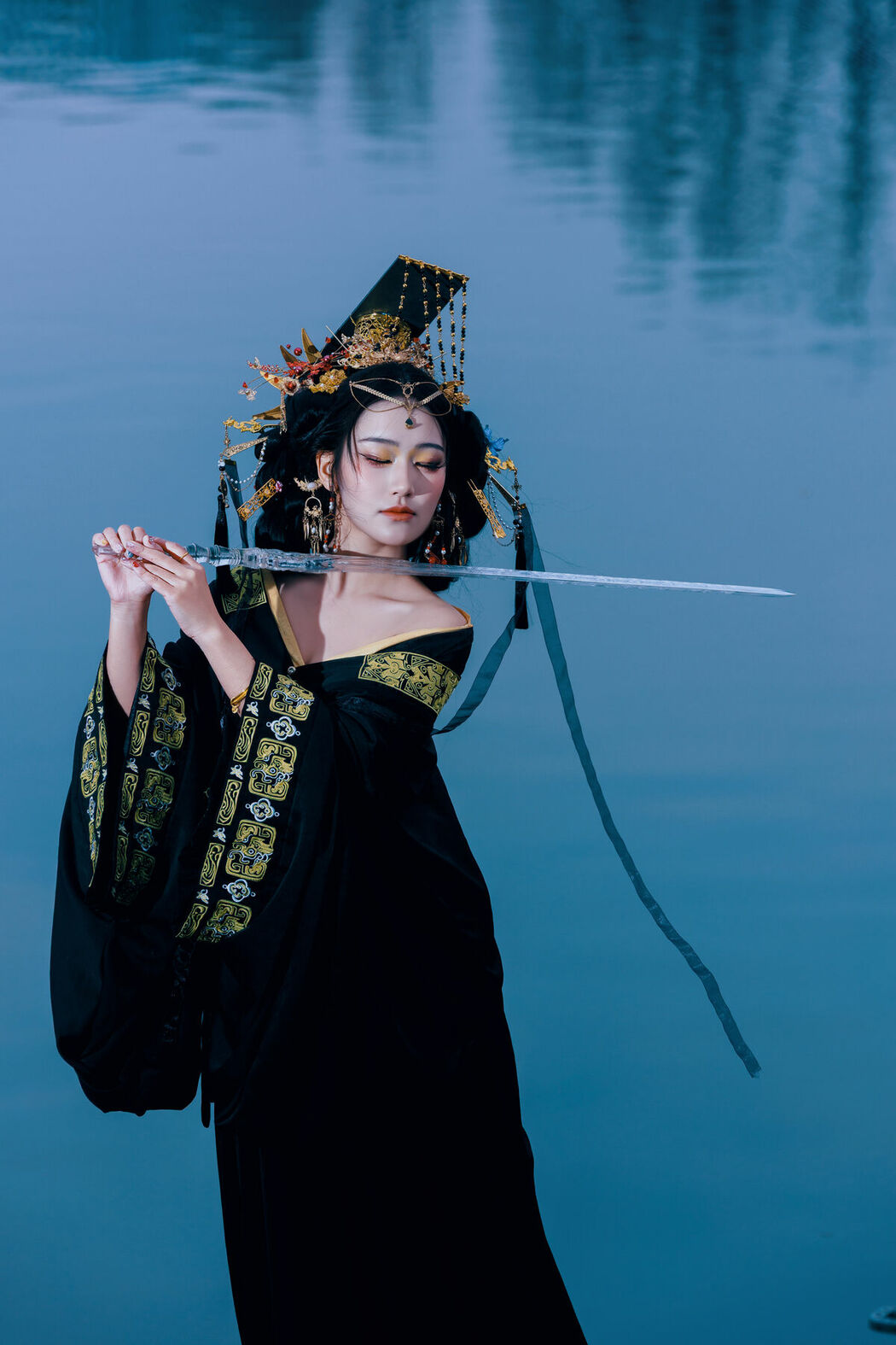 YiTuYu艺图语 Vol.8704 Xiao Hong (44P)