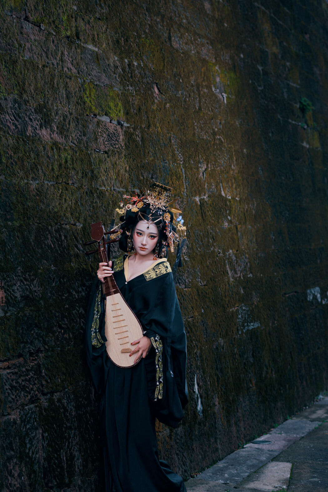 YiTuYu艺图语 Vol.8704 Xiao Hong (44P)