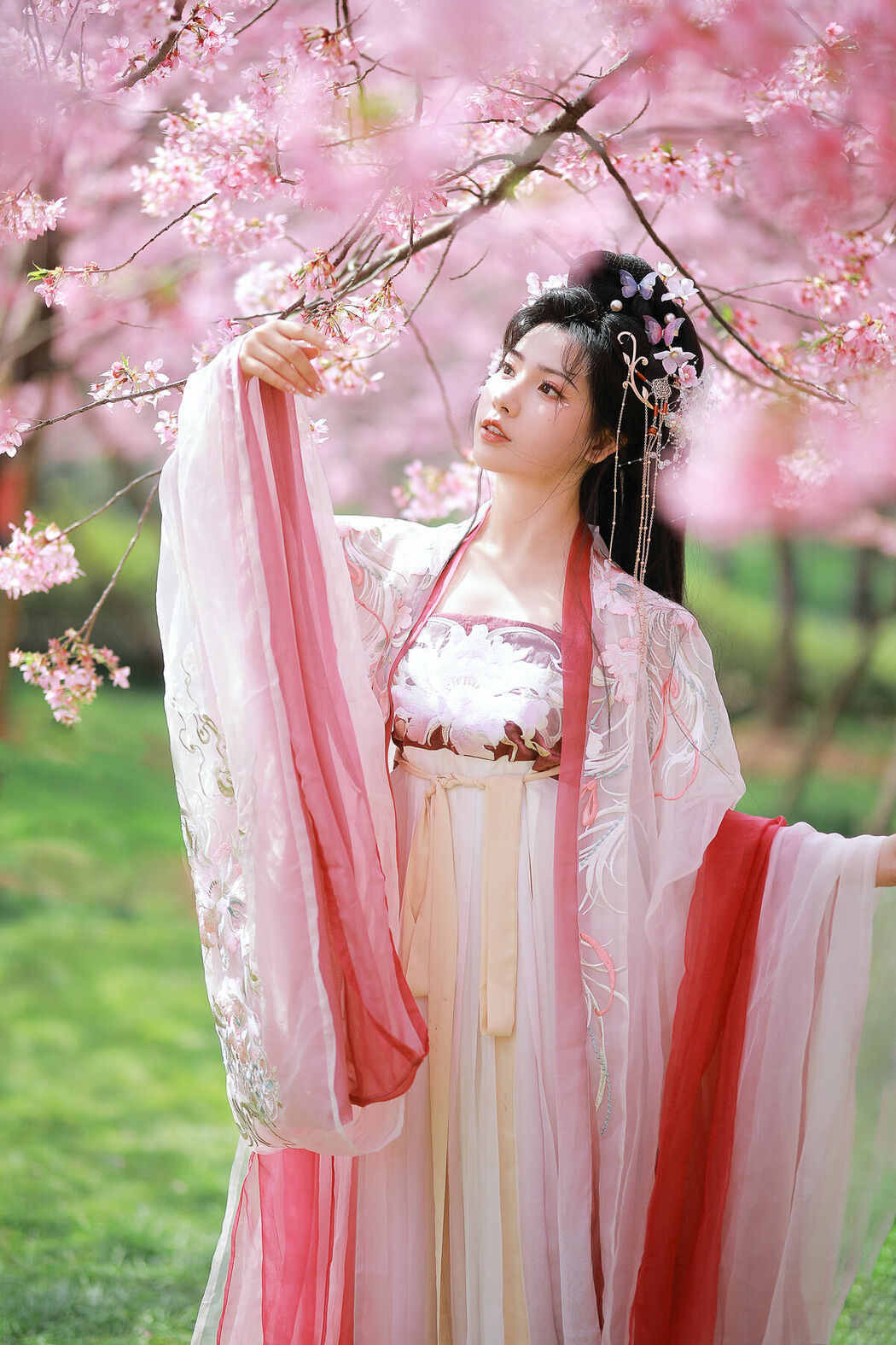 YiTuYu艺图语 Vol.8715 A Ming (16P)