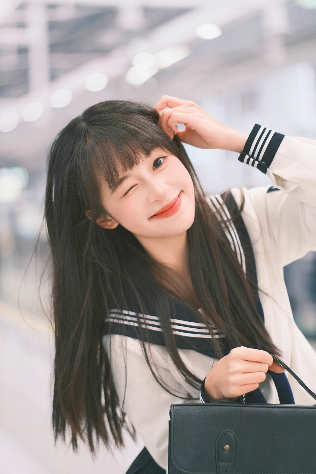 YiTuYu艺图语 Vol.8712 Xia Yu Xiao Nian (28P)