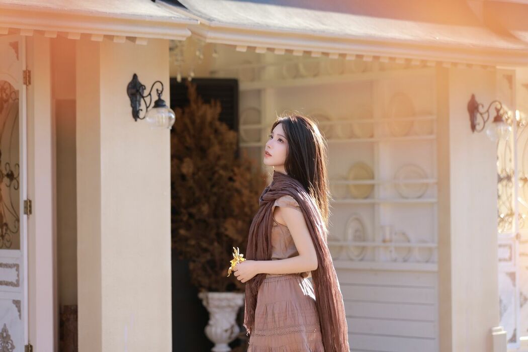 YiTuYu艺图语 Vol.8696 Liang Chen (21P)