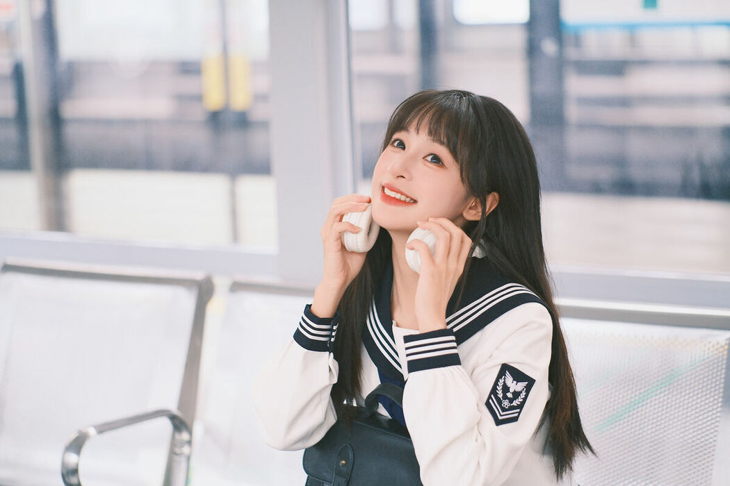 YiTuYu艺图语 Vol.8712 Xia Yu Xiao Nian (28P)