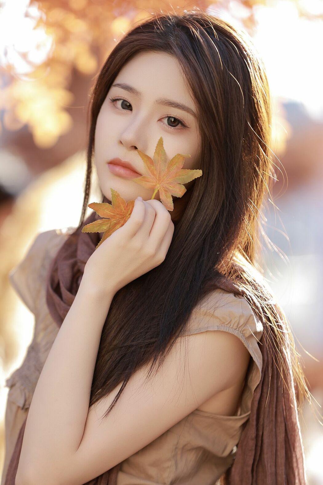 YiTuYu艺图语 Vol.8696 Liang Chen (21P)