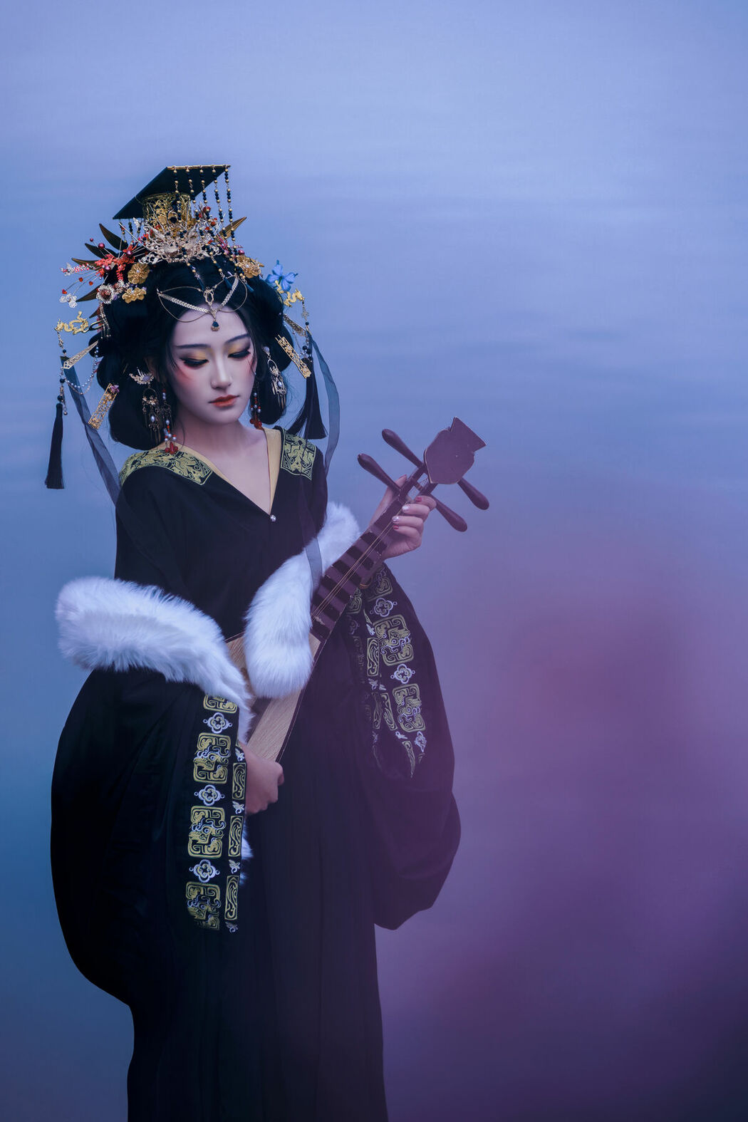 YiTuYu艺图语 Vol.8704 Xiao Hong (44P)