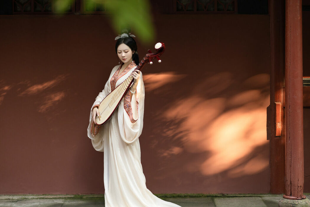 YiTuYu艺图语 Vol.8693 Yan Ru Yu (26P)