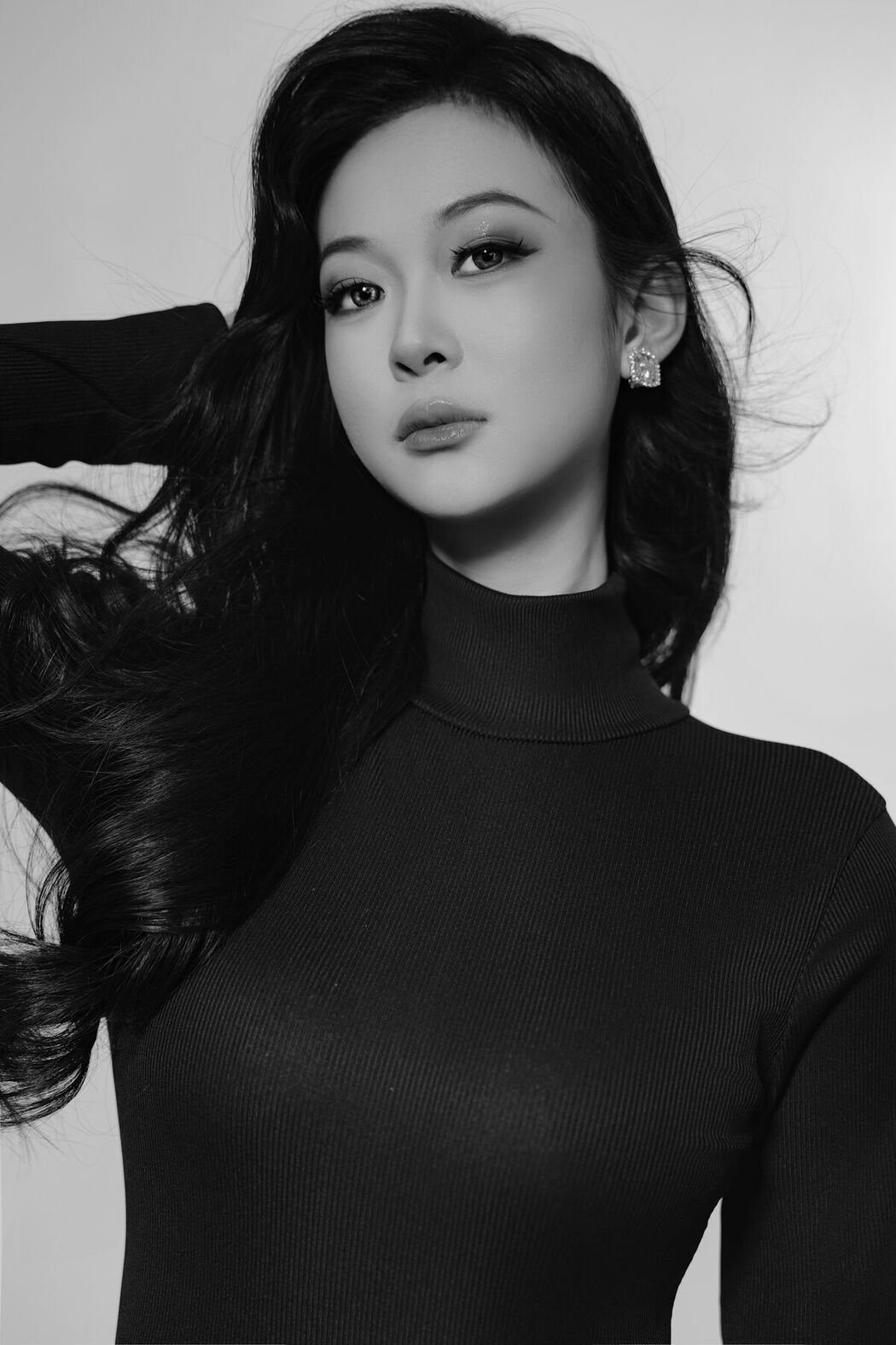 YiTuYu艺图语 Vol.8692 Tong Tong (17P)