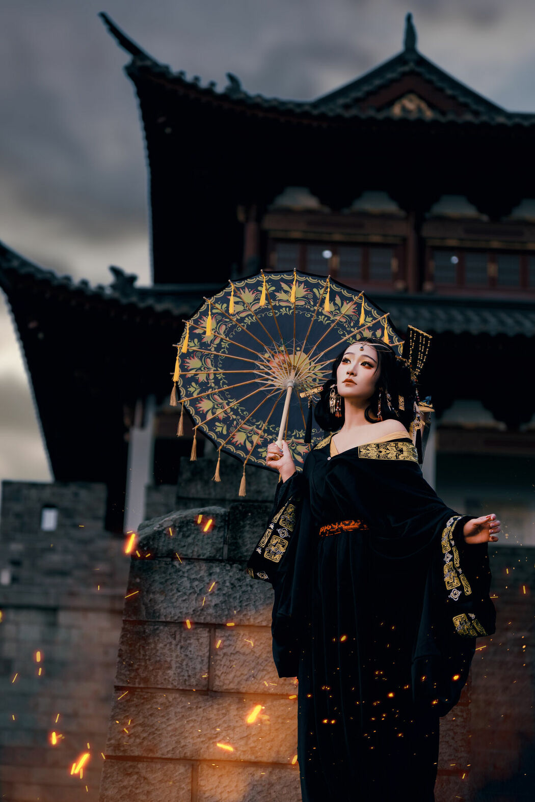 YiTuYu艺图语 Vol.8704 Xiao Hong (44P)