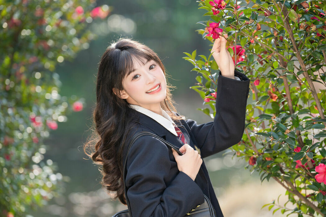 YiTuYu艺图语 Vol.8694 Xia Yu Xiao Nian (29P)