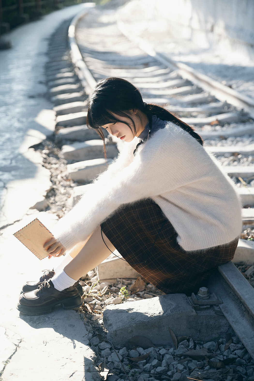 YiTuYu艺图语 Vol.8706 Su Yi Tu Tu Tu (39P)