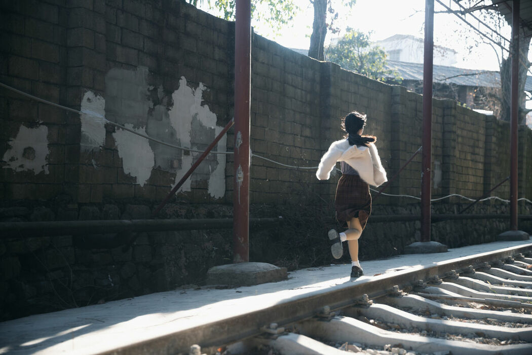 YiTuYu艺图语 Vol.8706 Su Yi Tu Tu Tu (39P)