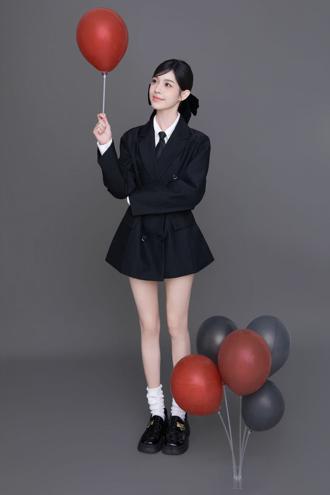 YiTuYu艺图语 Vol.8708 Bai Le Hai Xiang Bai (24P)