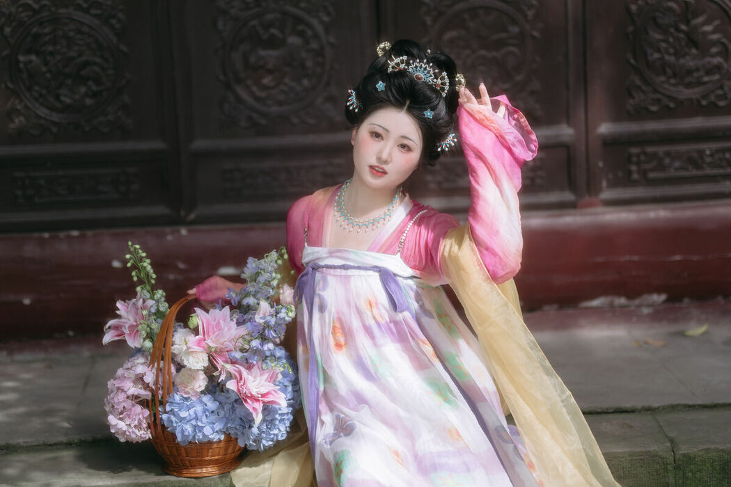 YiTuYu艺图语 Vol.8697 Zi Xiao Xun (21P)