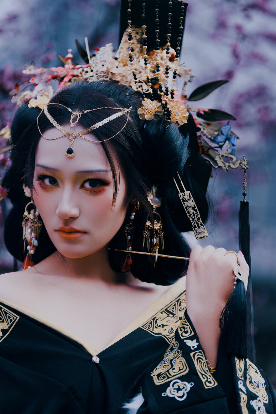 YiTuYu艺图语 Vol.8704 Xiao Hong (44P)