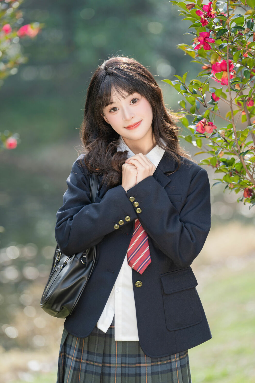 YiTuYu艺图语 Vol.8694 Xia Yu Xiao Nian (29P)