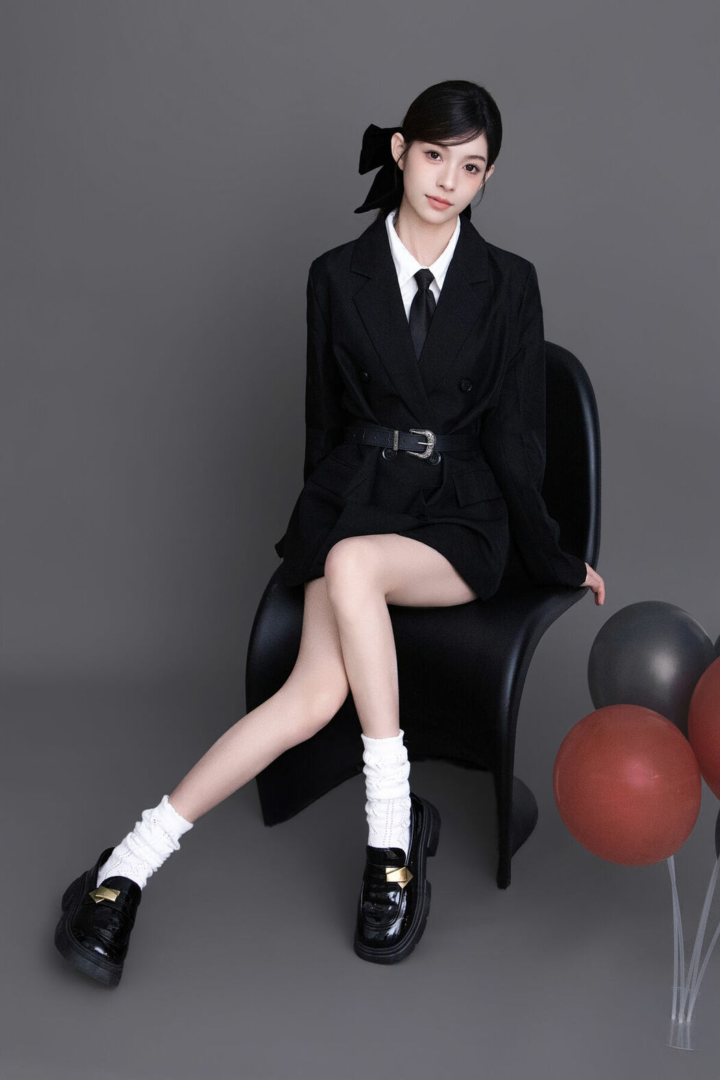 YiTuYu艺图语 Vol.8708 Bai Le Hai Xiang Bai (24P)