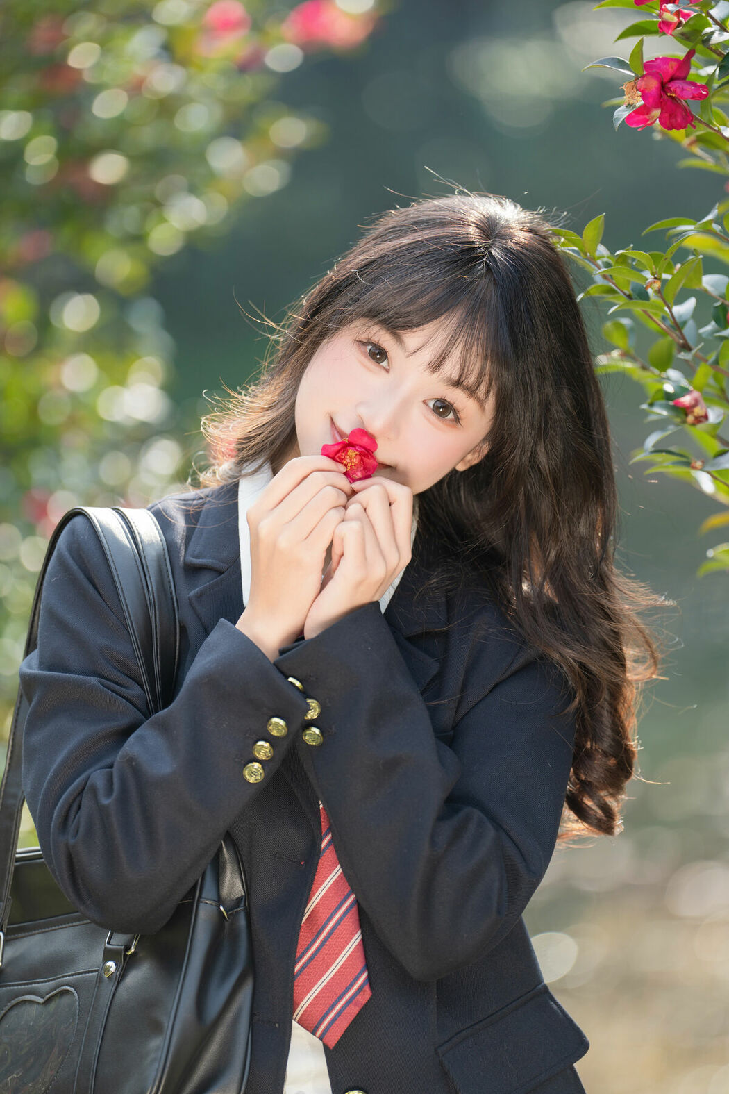 YiTuYu艺图语 Vol.8694 Xia Yu Xiao Nian (29P)