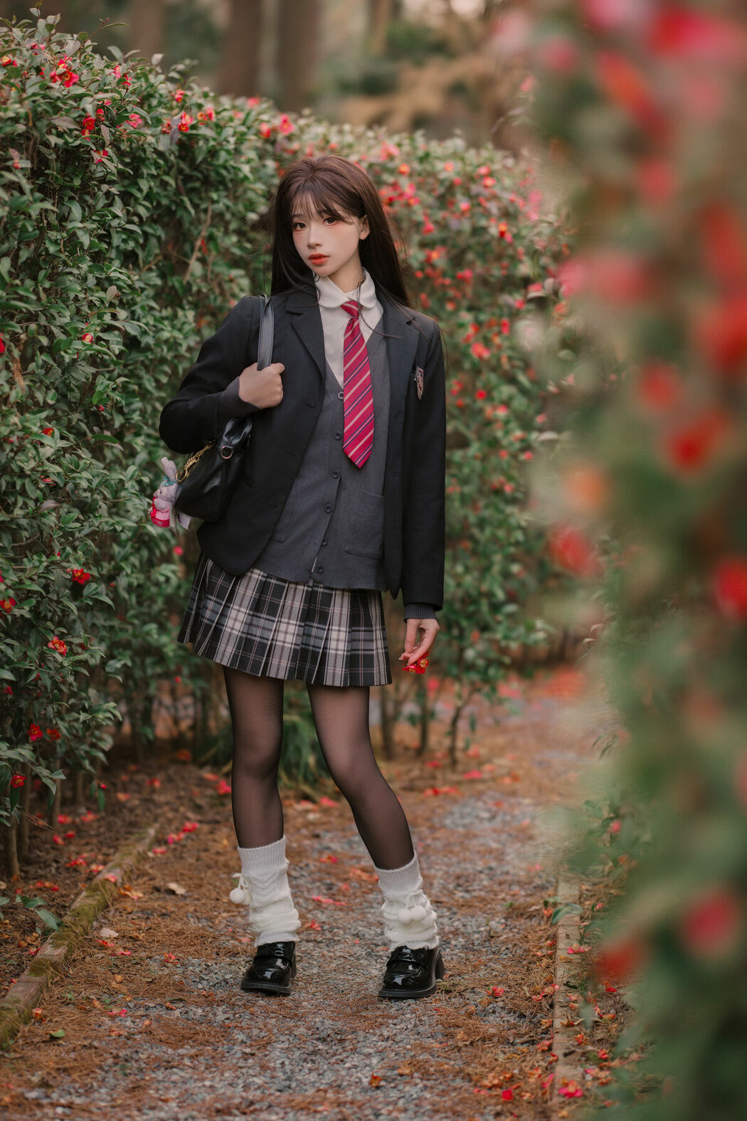 YiTuYu艺图语 Vol.8695 Xian Nu Juan (18P)