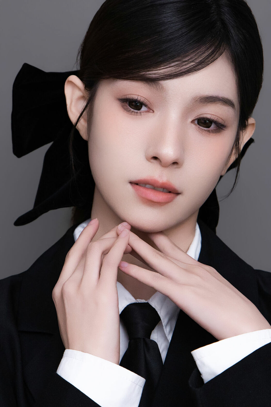 YiTuYu艺图语 Vol.8708 Bai Le Hai Xiang Bai (24P)