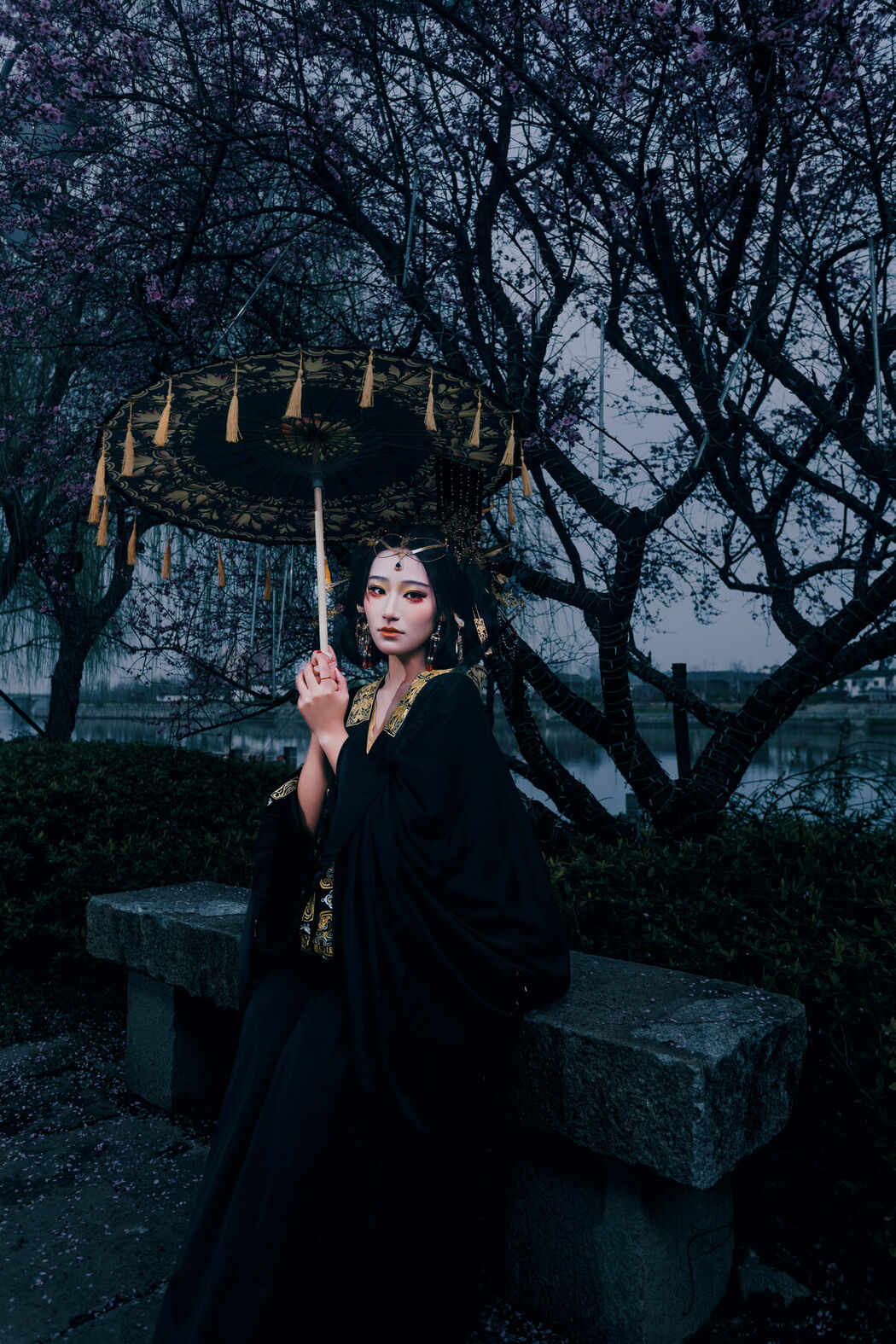 YiTuYu艺图语 Vol.8704 Xiao Hong (44P)