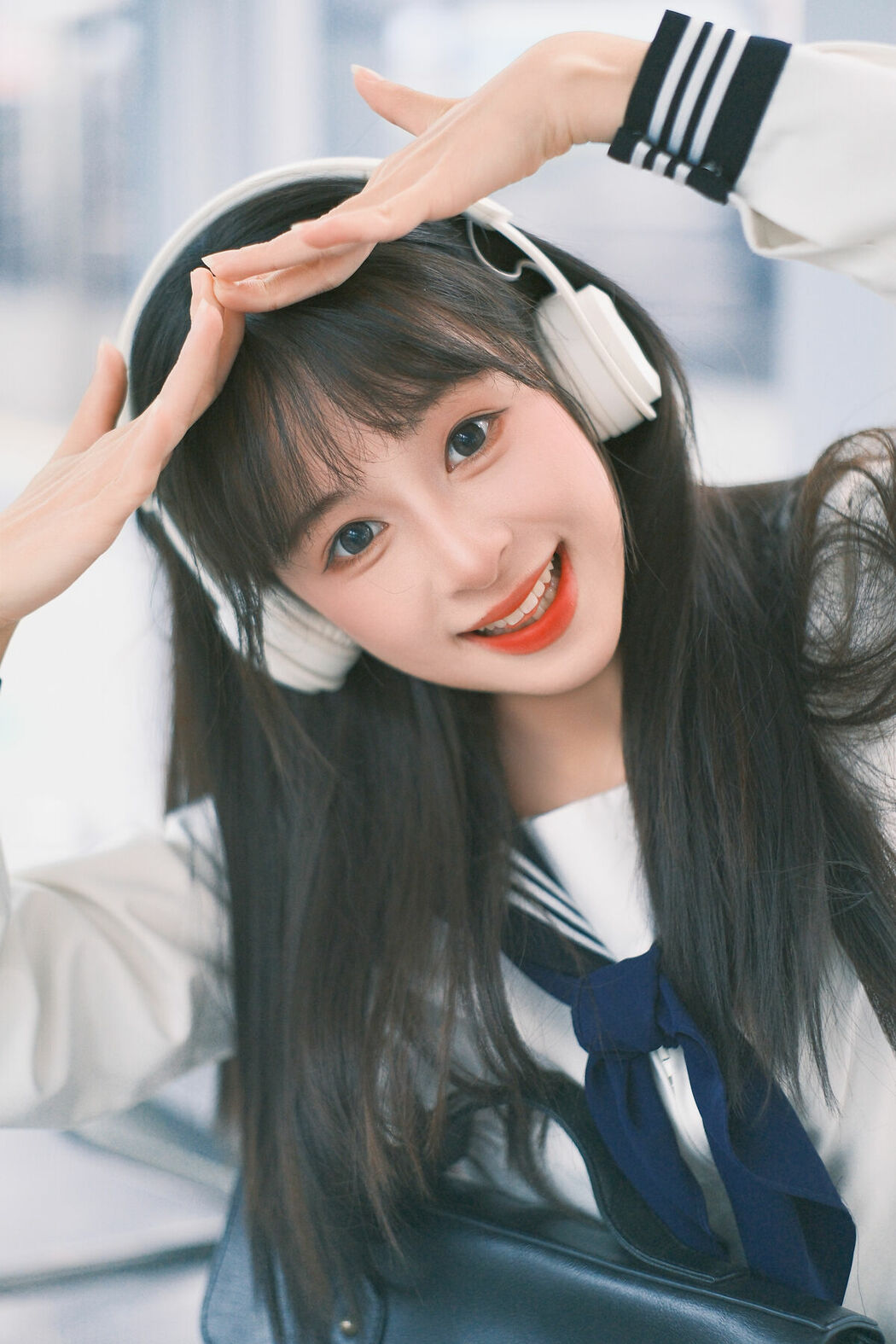 YiTuYu艺图语 Vol.8712 Xia Yu Xiao Nian (28P)