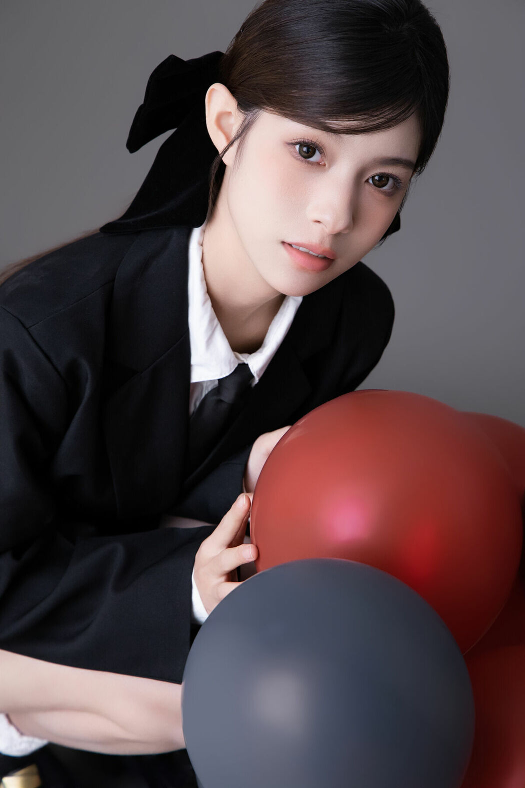 YiTuYu艺图语 Vol.8708 Bai Le Hai Xiang Bai (24P)