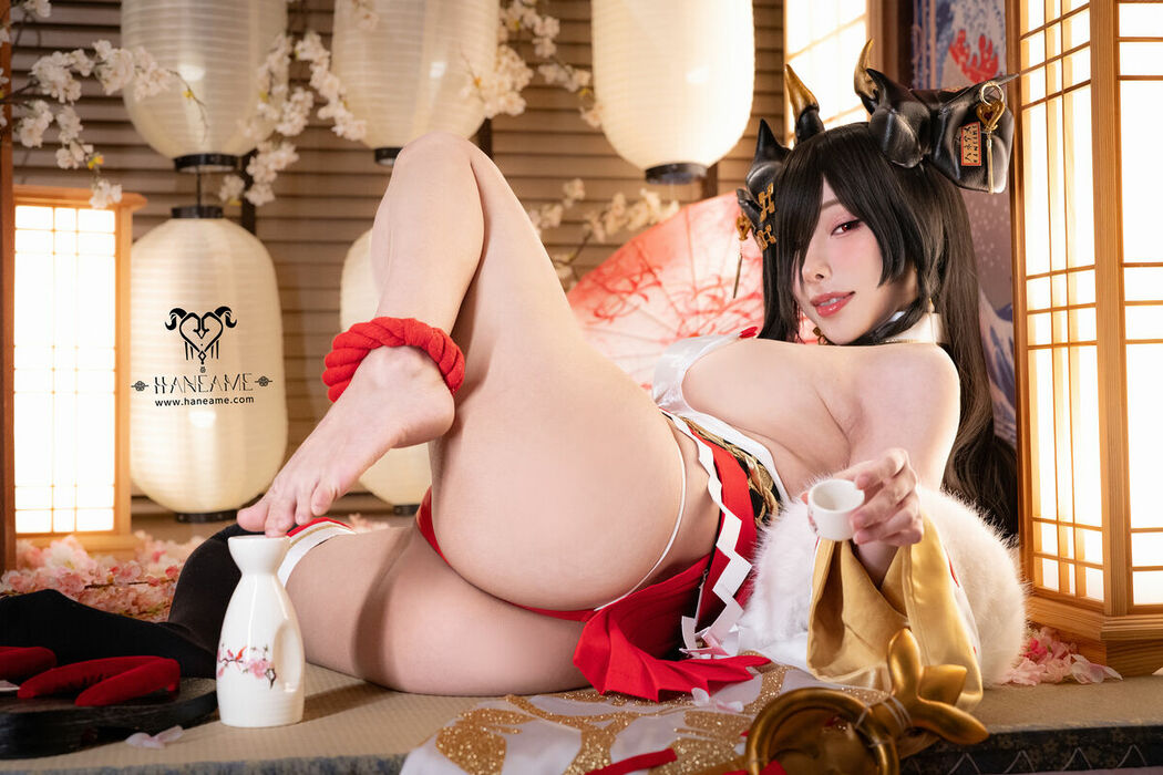 Coser@Hane Ame – Lustful Goat Miko 邪羊巫女写真书 (89P)
