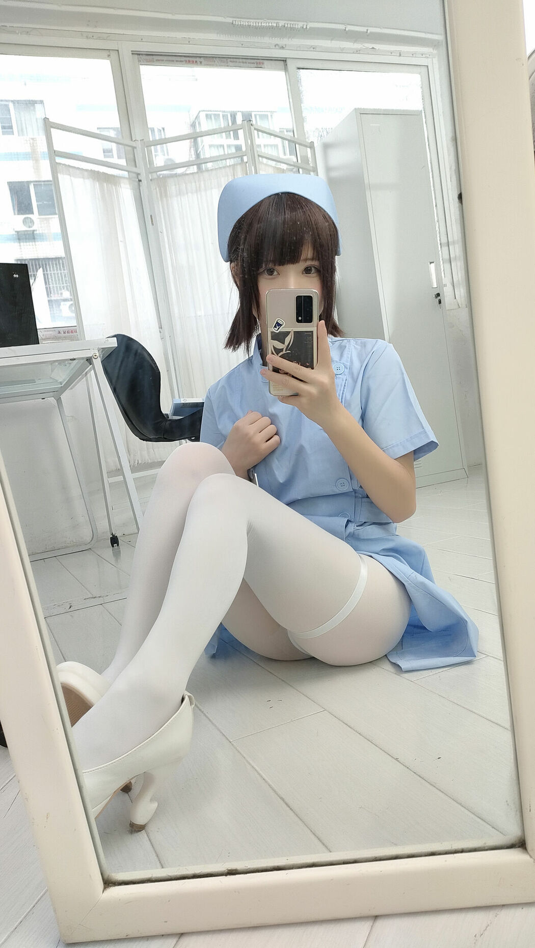 Coser@十万珍吱伏特 – 香川澪 护理实习生 Part02 (53P)