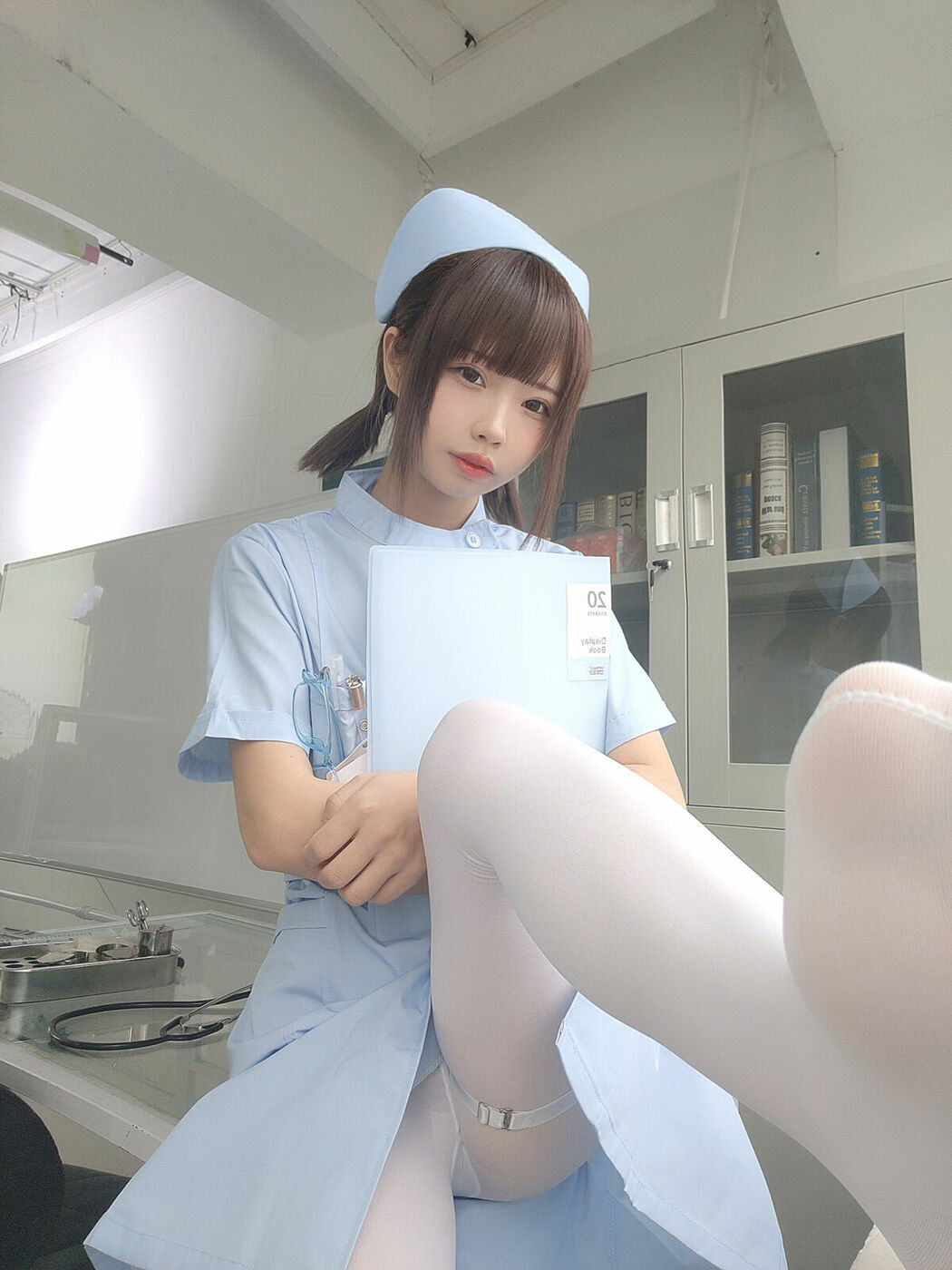 Coser@十万珍吱伏特 – 香川澪 护理实习生 Part01 (53P – 1V)