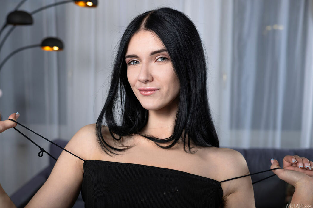 MetArt Posy – Presenting Posy Part01 (58P)