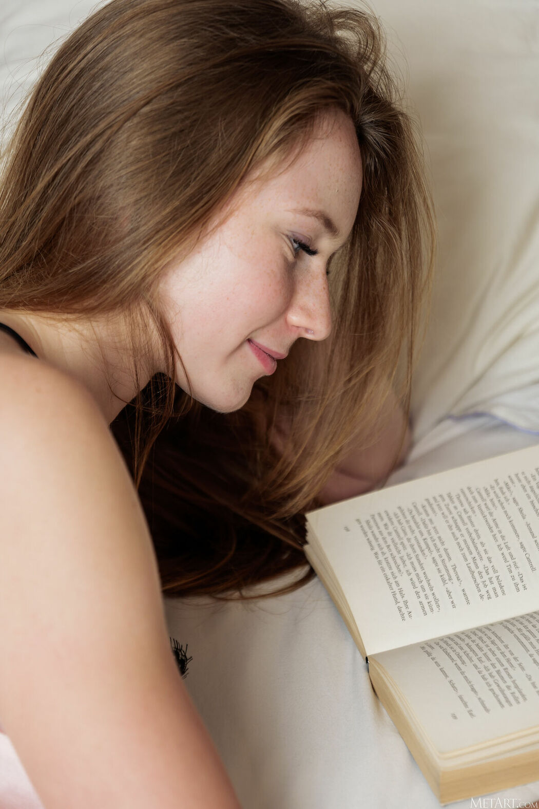 MetArt Zuzanna – Pink And Silky Part01 (65P)