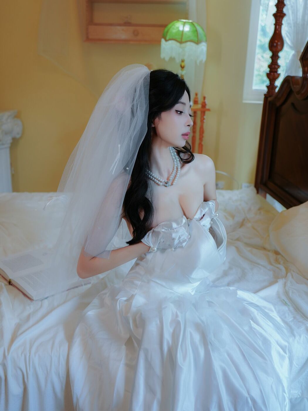 XiuRen秀人网 Uncensored Zhu Zhu Molly 朱朱molly – R18 秀人网模特 新人首秀 洁白婚纱 (83P)