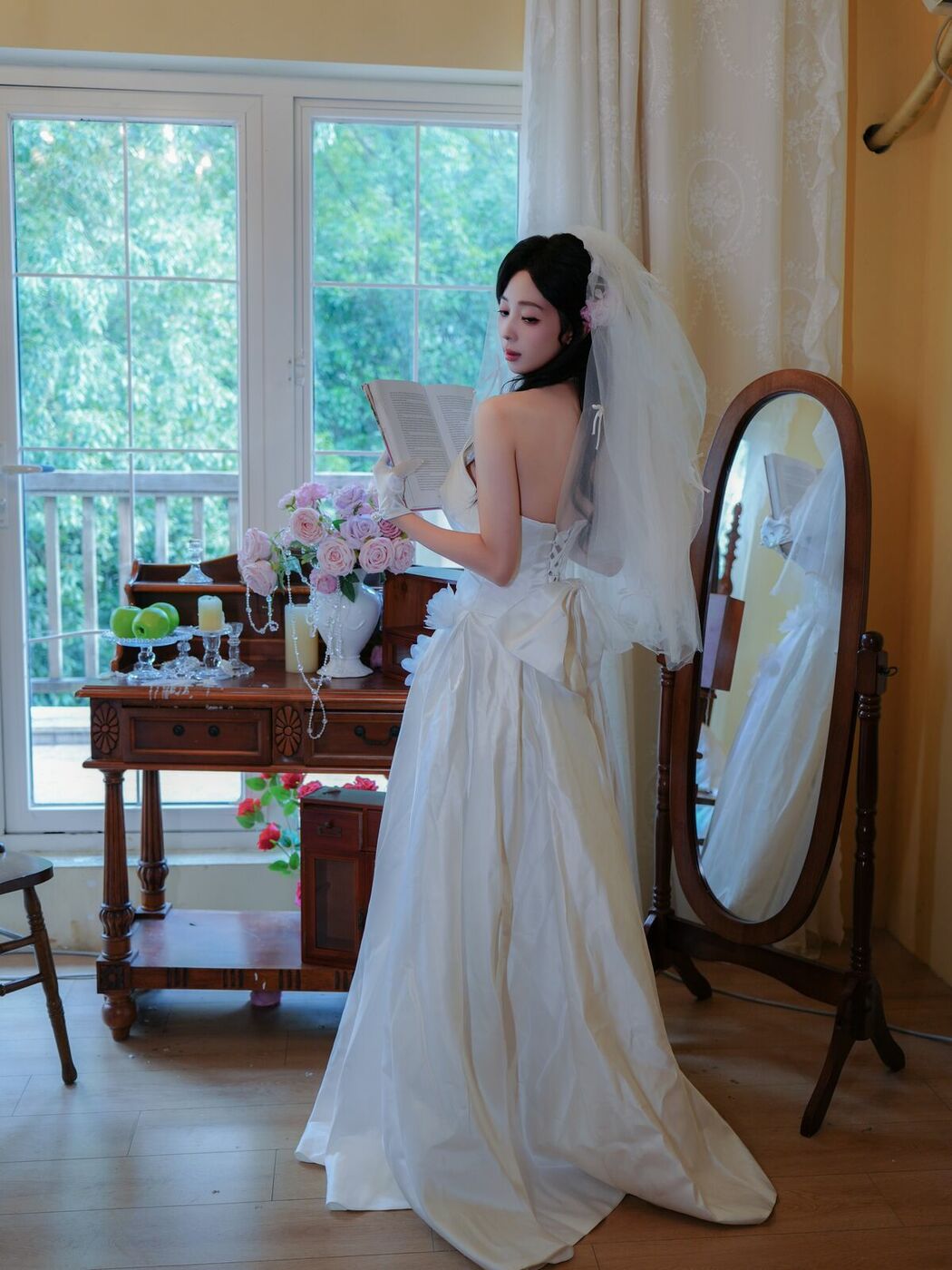 XiuRen秀人网 Uncensored Zhu Zhu Molly 朱朱molly – R18 秀人网模特 新人首秀 洁白婚纱 (83P)