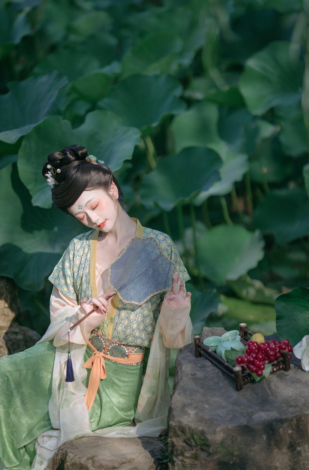 YiTuYu艺图语 Vol.8730 Chi Yan Zai Zhe Li (23P)