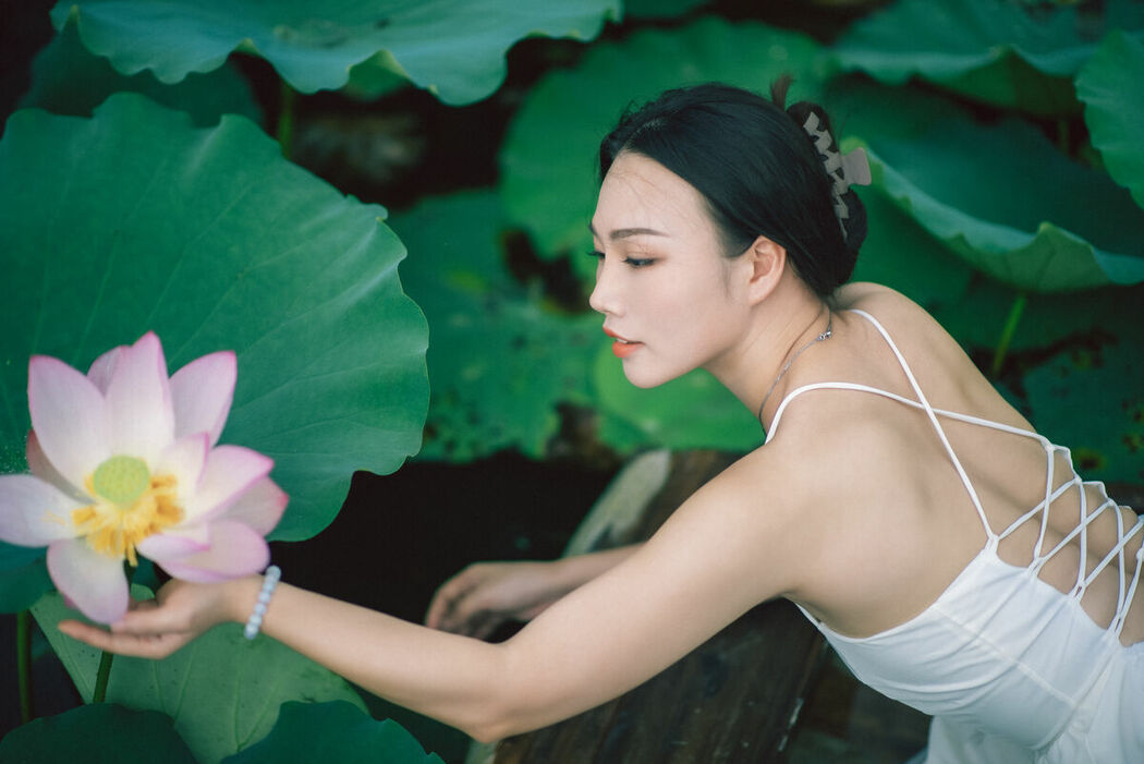 YiTuYu艺图语 Vol.8733 Ju Zi (28P)