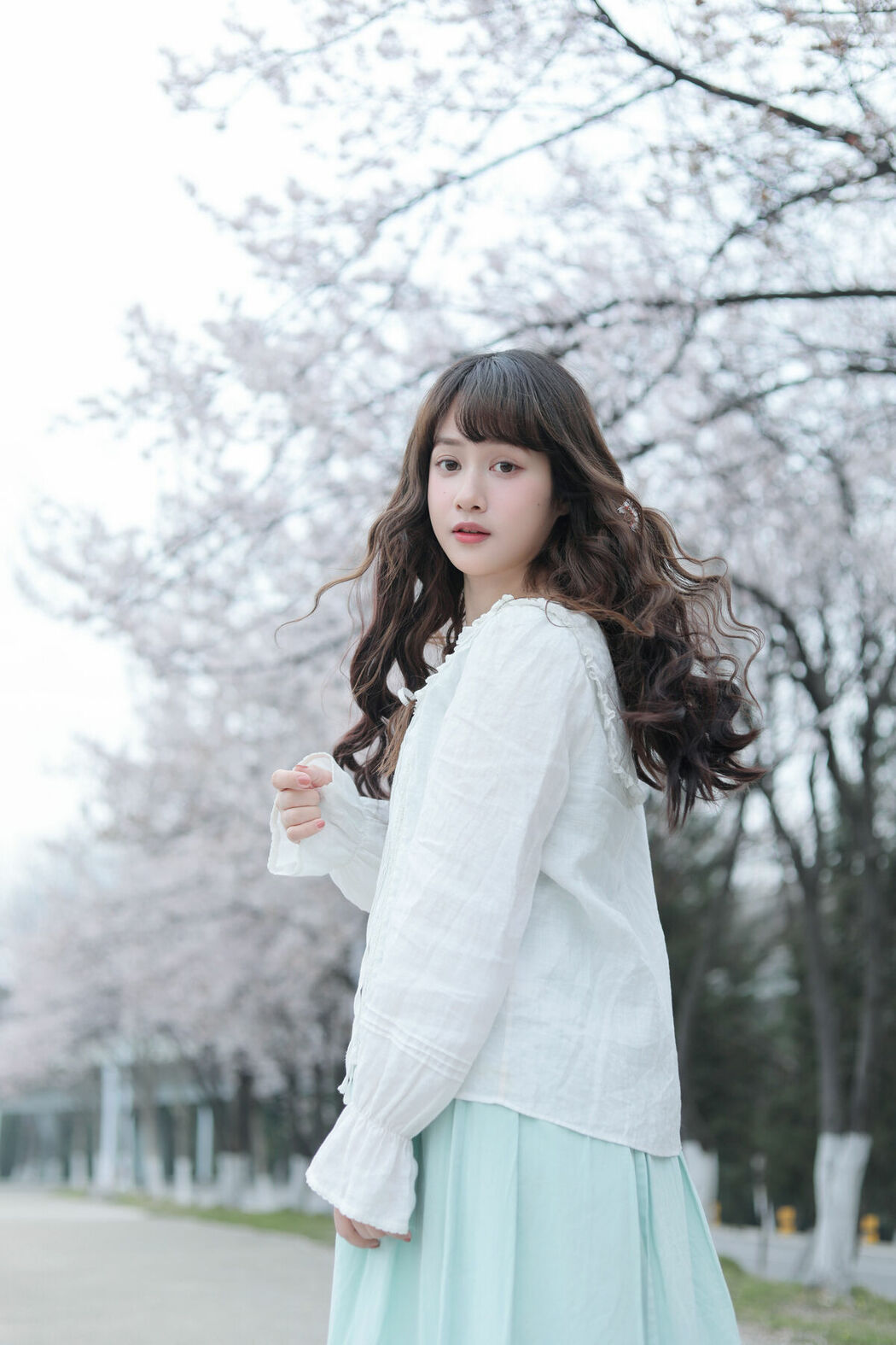 YiTuYu艺图语 Vol.8721 Yi Ke Chong Ya (37P)