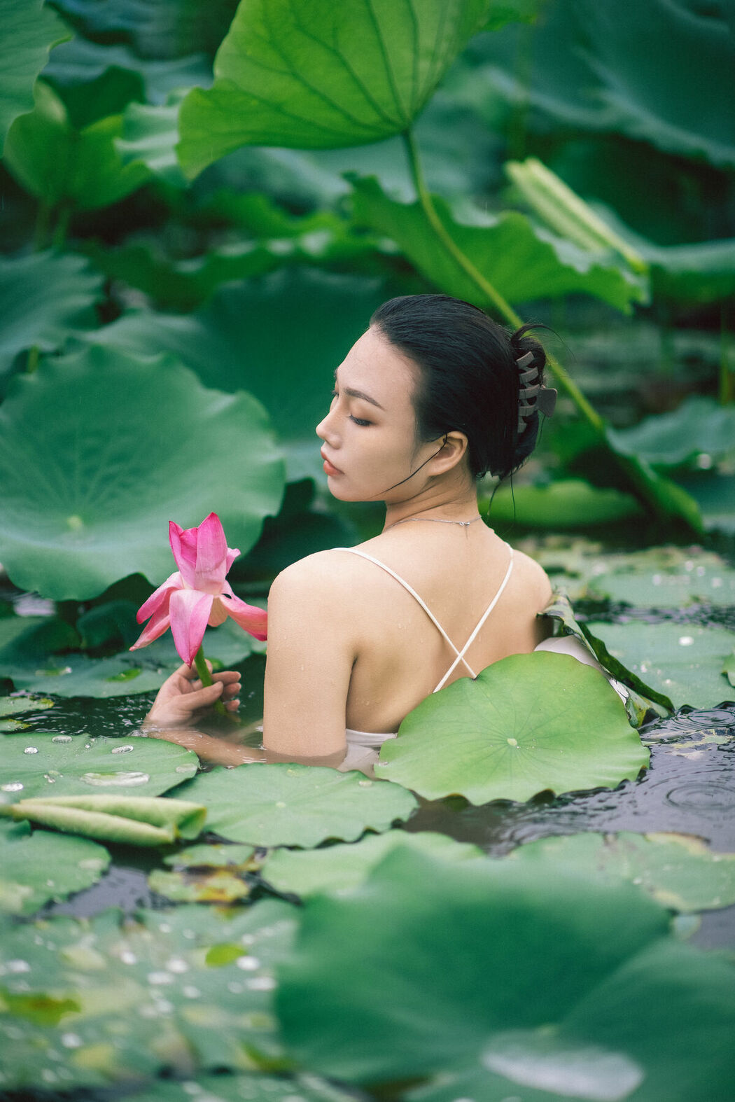 YiTuYu艺图语 Vol.8733 Ju Zi (28P)