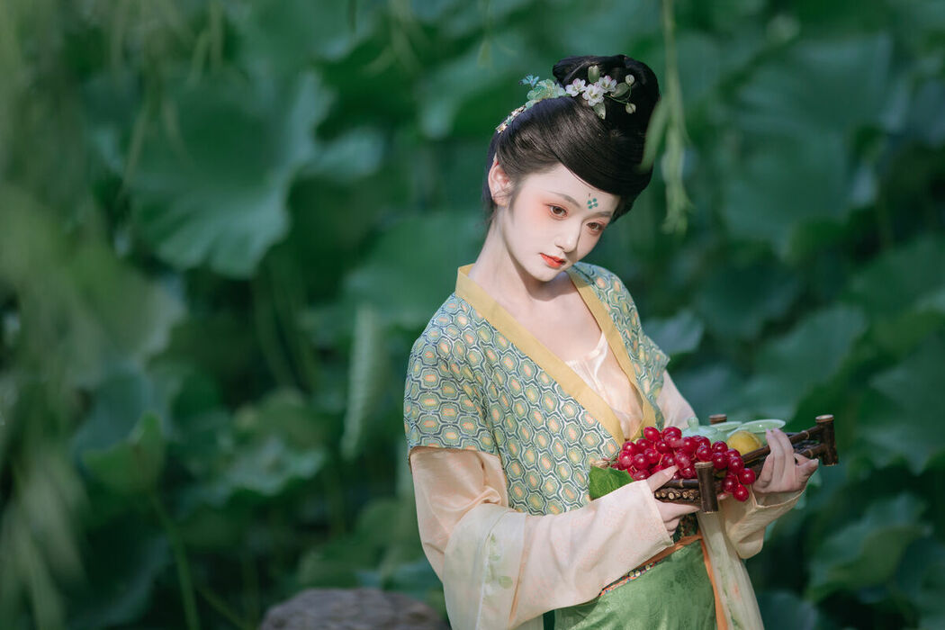 YiTuYu艺图语 Vol.8730 Chi Yan Zai Zhe Li (23P)