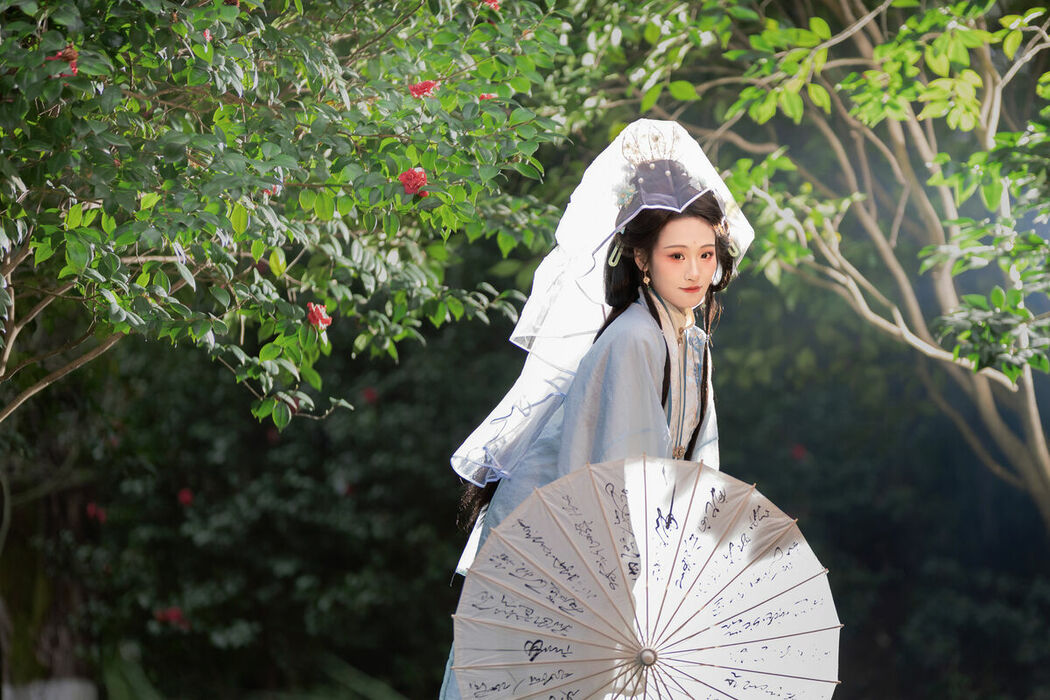 YiTuYu艺图语 Vol.8727 Xiao Hong (28P)